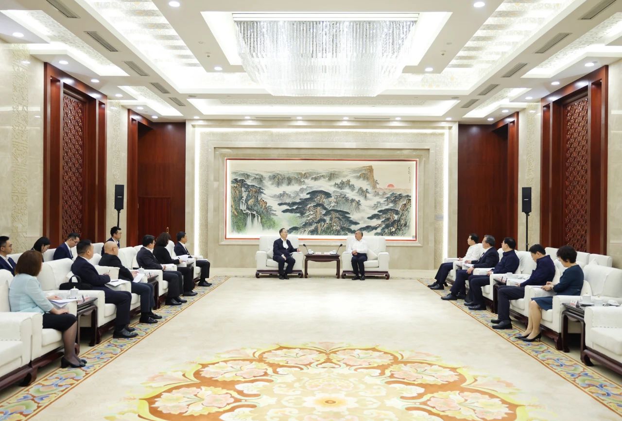 光大集团与山东省举行工作会谈