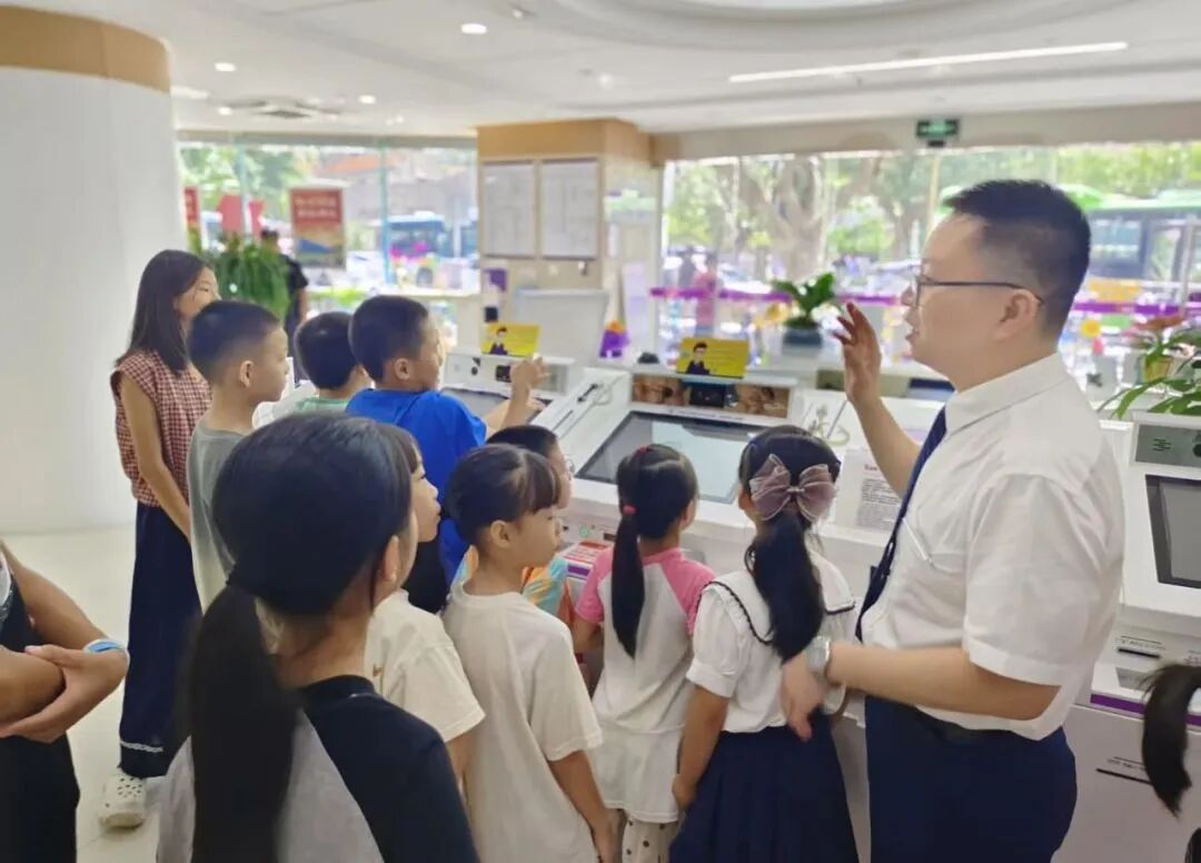 这个暑假，光大成为“家门口的热门研学打卡地”